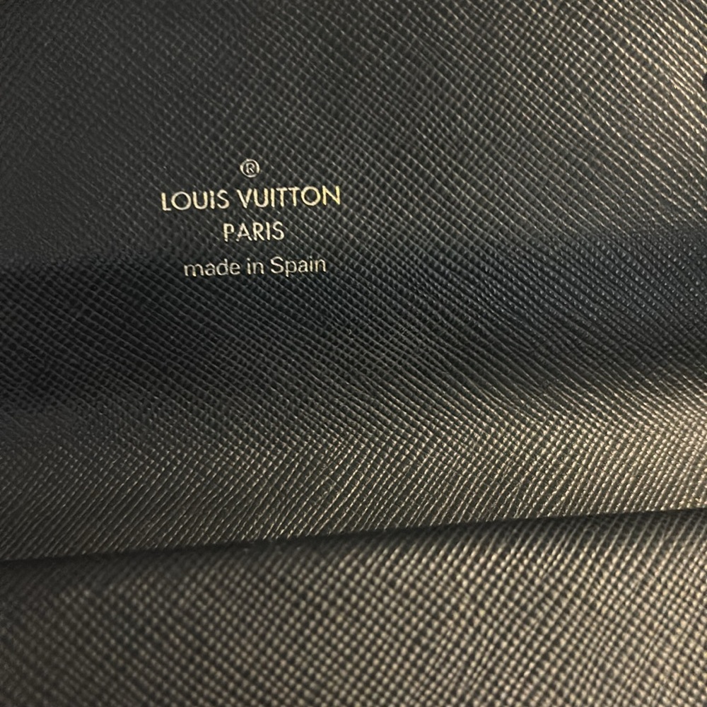 LOUIS VUITTON
Navy Monogram Mini Lin International Wallet - Picture 12 of 13